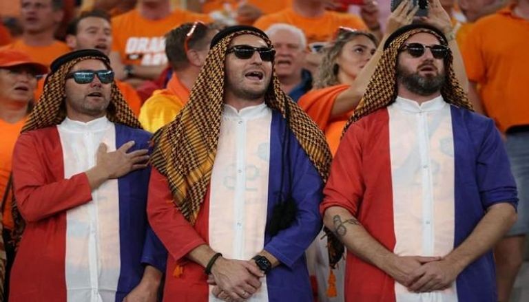 122-233646-world-cup-fans-gulf-traditional-costumes_700x400.jpg